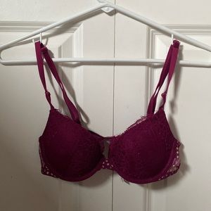 Victoria’s Secret Maroon and Gold Patterned Bra - 32B